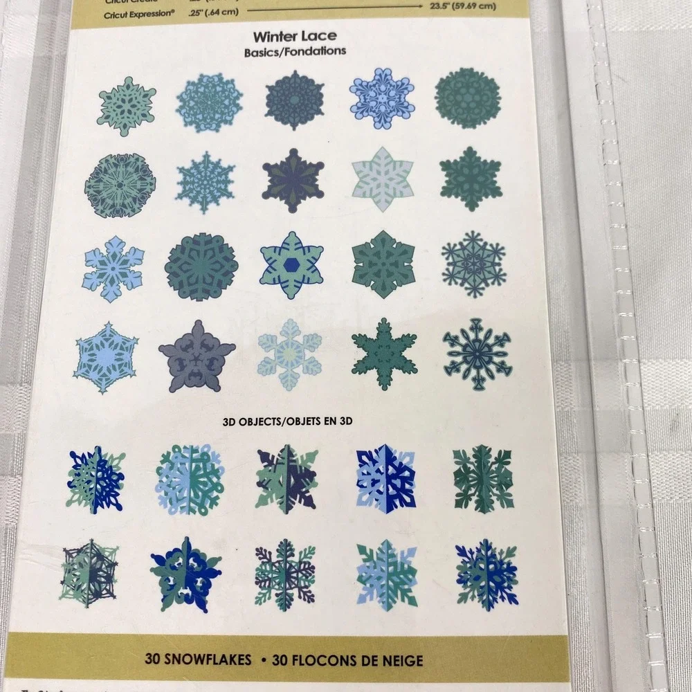 CRICUT - Limited Edition Winter Lace 30 Snowflakes - Winter Collection